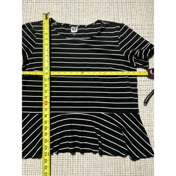 Anne Klein Womens XL Black & White Striped Shot Sleeve Ruffle Bottom Blouse - Picture 10 of 10